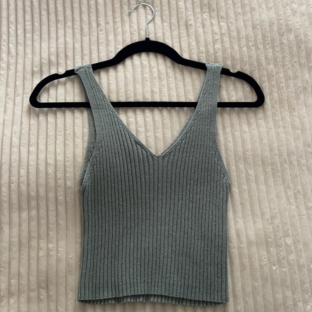 RIBBED CROP TOP